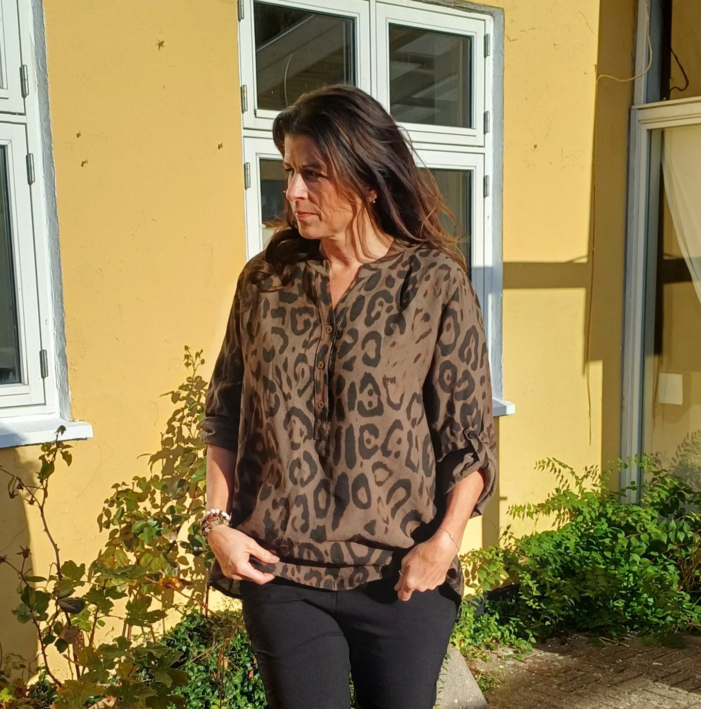 Brun leopard bluse.