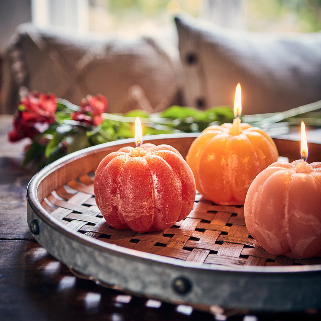 Pumkin stearinlys, mørk orange.