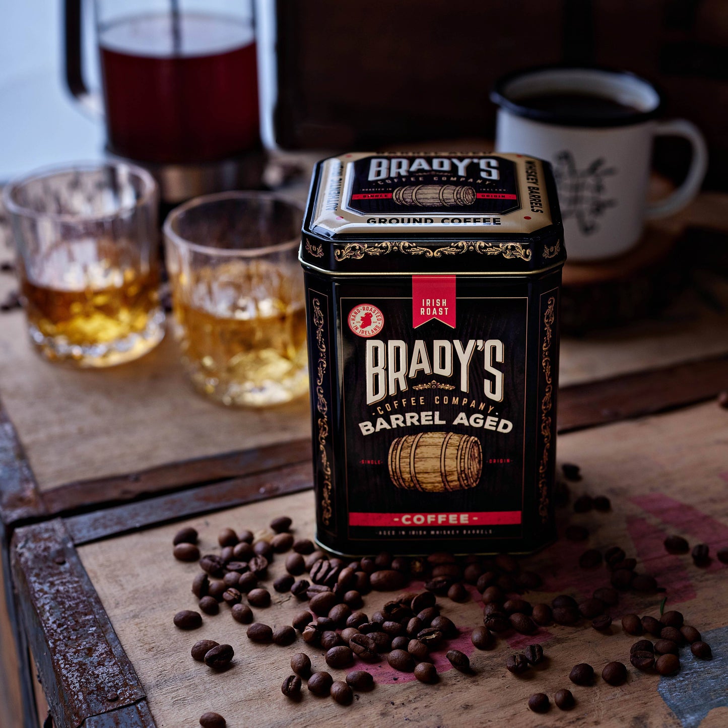 Bradys tønde-alderen irsk whisky kaffe malet kaffe dåse.